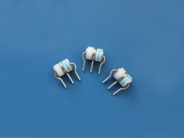 What are the selection techniques for commonly used over-current, over-voltage, and over-temperature protection circuits? Yuhuaxin Electronics will introduce in detail here